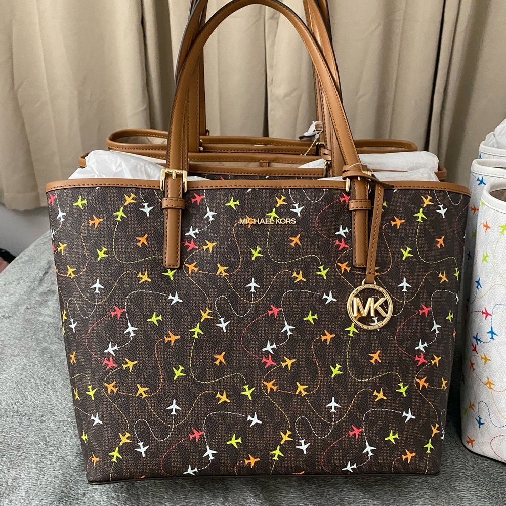 Michael Kors plane tote
